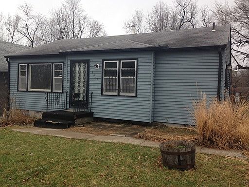 1st image of 3847 E 60th St