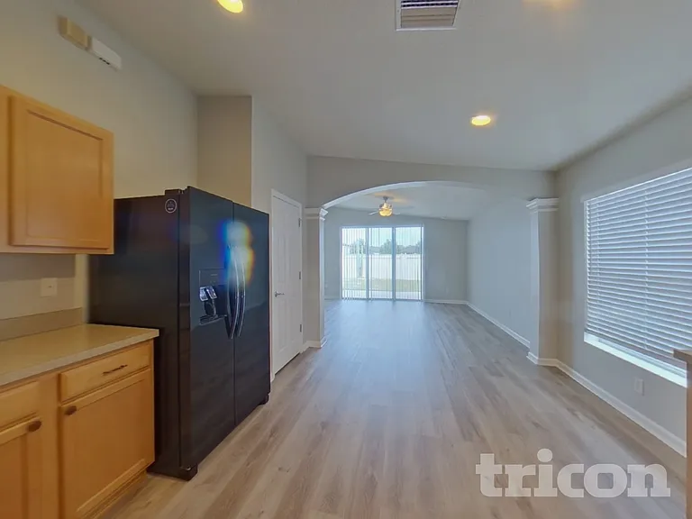 1132 Hill Flower Dr — Photo 6