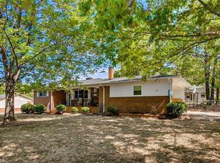 835 Kennedy Rd, Thomasville, NC 27360