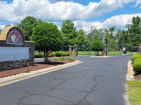 4 Maritime Court, Chocowinity, NC 27817