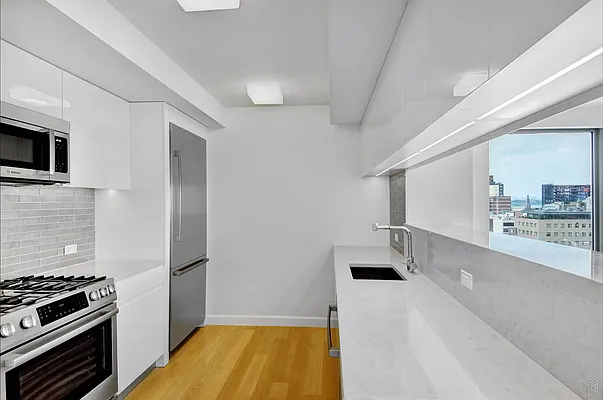 Rented by Halstead Real Estate | media 5