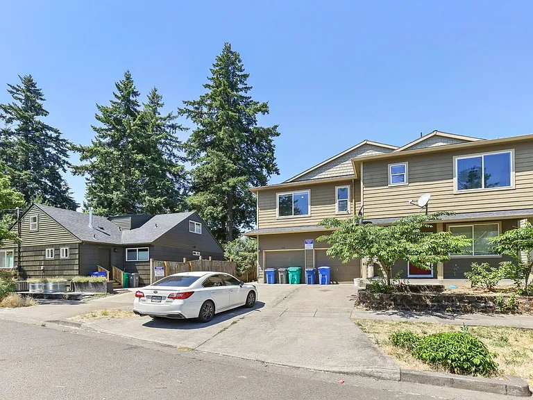 3745-3749 SE 127th Pl — Photo 33