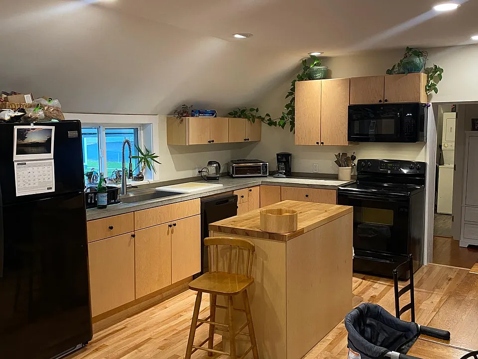 110 S Main St #110