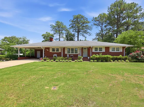 402 Harrill St, Spring Lake, NC 28390