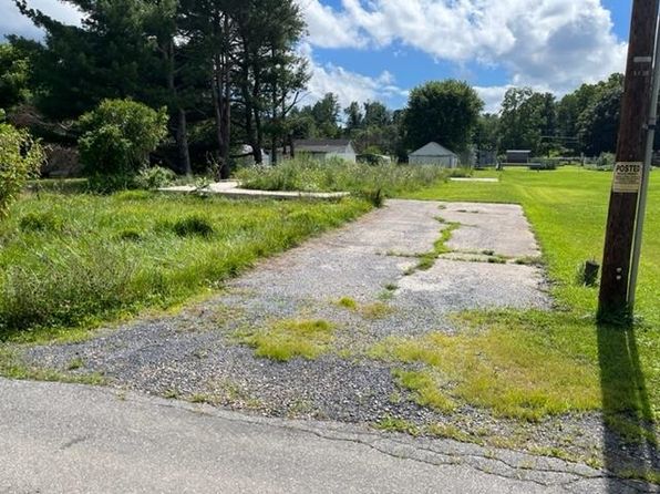 62 N Hancock St, Craigsville, VA 24430