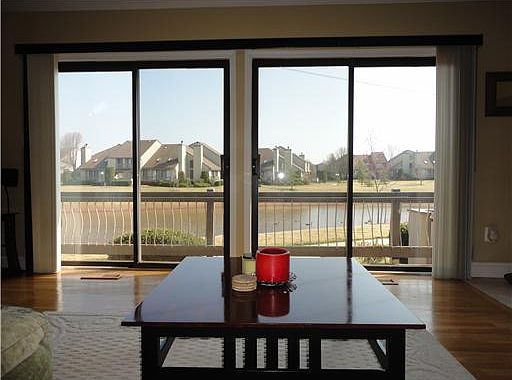 3rd image of 24 Woodhill St #137