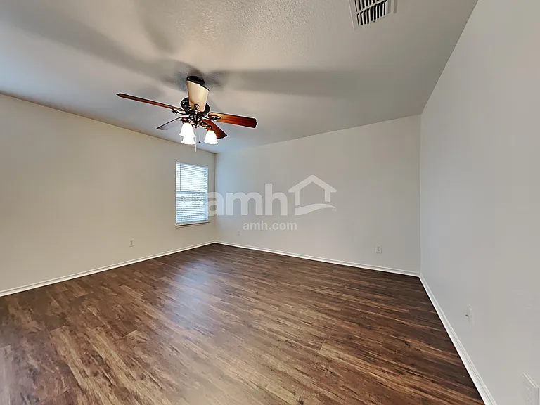 10032 Cougar Trl — Photo 11
