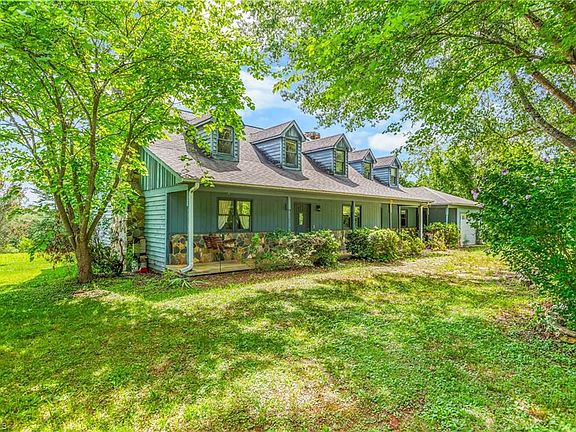 2nd image of 5041 Friendship Circle Rd