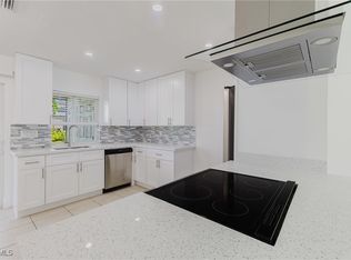 1917 Cape Coral Pkwy W, Cape Coral, FL 33914