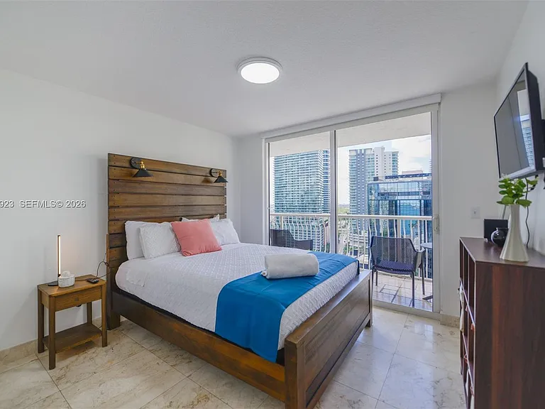 1200 Brickell Bay Dr #2324 — Photo 30