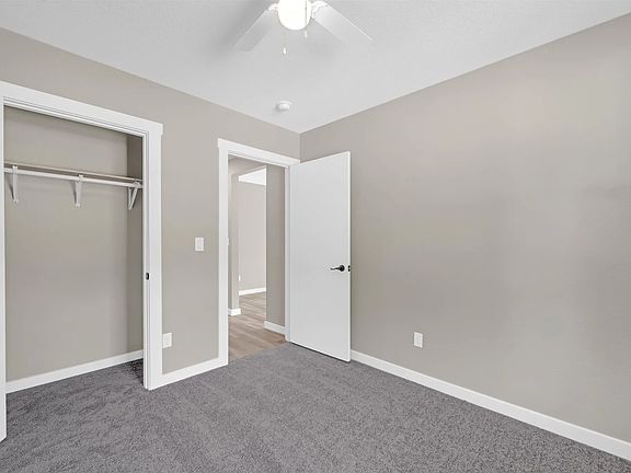 3rd image of 718 E Jackson Ave