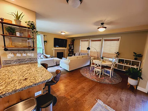 2555 Timberline Ln Photo 1