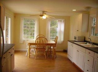 5 Nissitissit Rd, Brookline, NH 03033