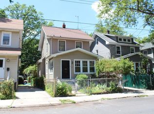 27 Bowen St, Staten Island, NY 10304