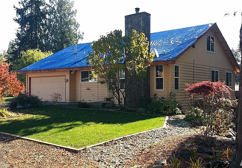 1st image of 611 NE Cottonwood Dr