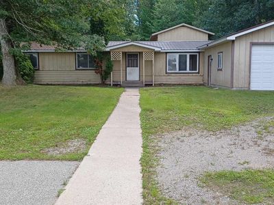 1794 E Huron Rd, East Tawas, MI, 48730