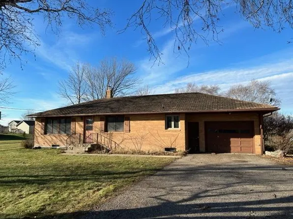 621 Ash Ave S, Mayer, MN 55360