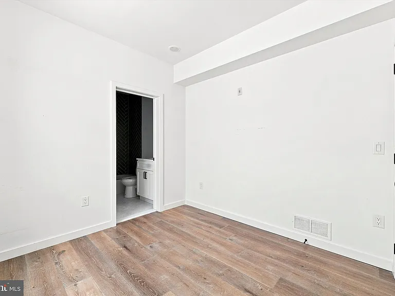 1729 Francis St #4 — Photo 18