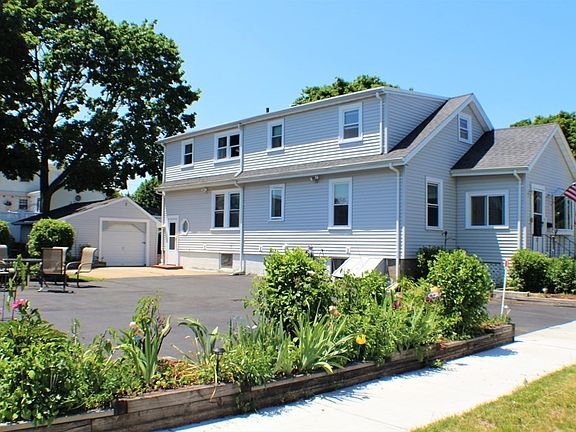 3rd image of 35 Essex St