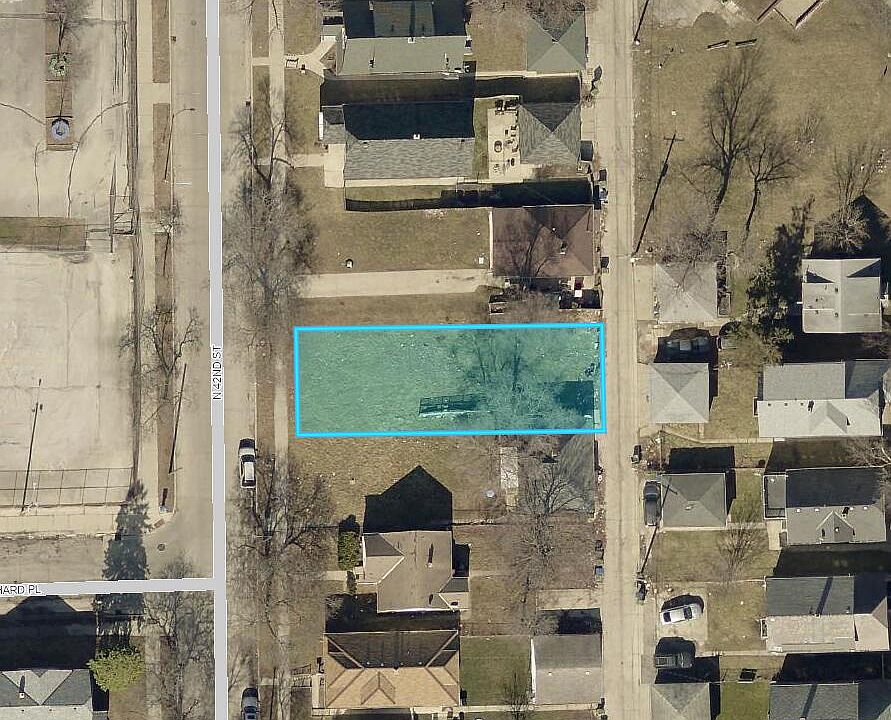 2nd image of 3344 N 42ND STREET