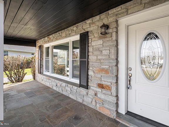 2nd image of 2715 Waldor Dr