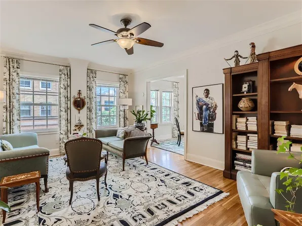 2615 Park Ave APT 211, Minneapolis, MN 55407