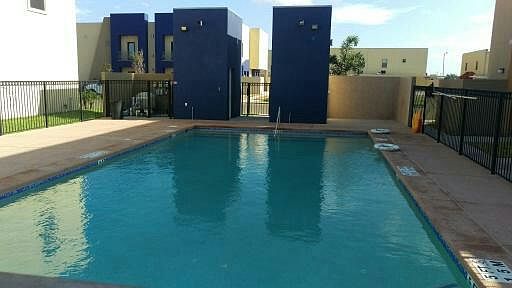 2nd image of 1301 E Camellia Ave Unit A