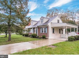 102 Norcross Cir, Hamilton, NJ 08619