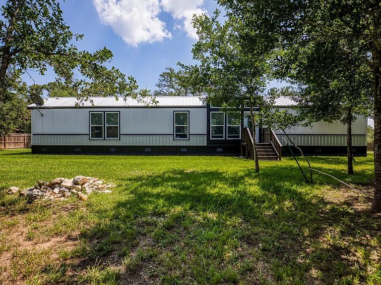102 Hilltop Ct — Photo 9