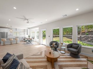 13 Autumn Oaks Dr #A, Lakeway, TX 78738