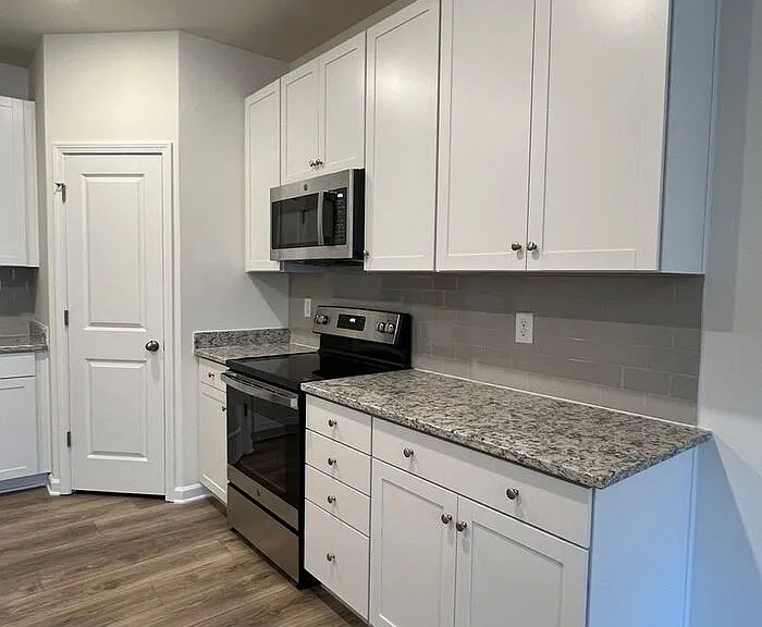 112 Arbor Trl — Photo 3