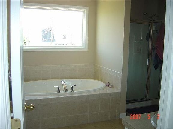 5th image of 101 Kennedy Ct