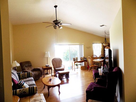 4th image of 22737 Richardson Ln