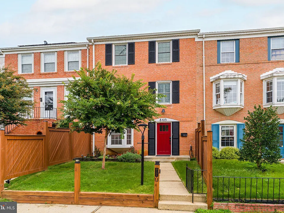 8105 Oaklake Ct