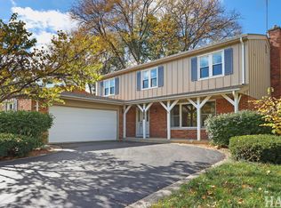 1142 Highland Ln, Glenview, IL