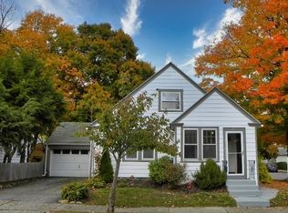 14 Lawnfair St, Worcester, MA 01602