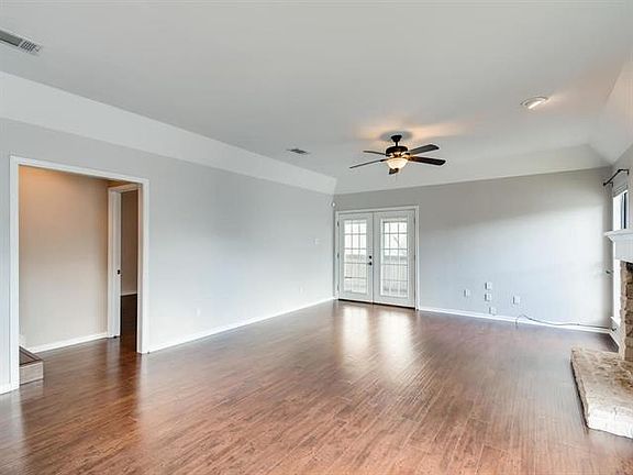 5th image of 5512 Oakwood Cv APT 172