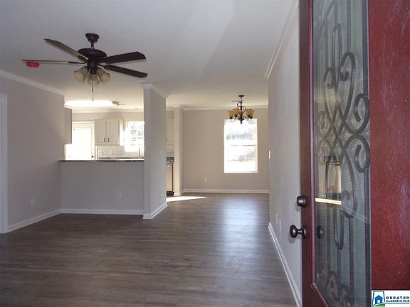 5th image of 15503 Woodridge Ln