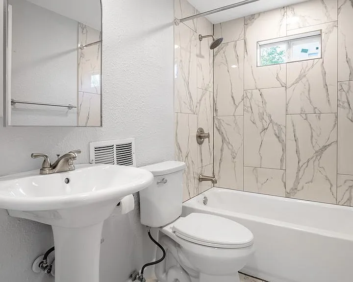 5504 Coventry Ln — Photo 9