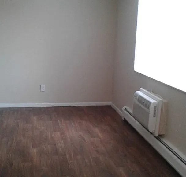 3425 S Marion St — Photo 10