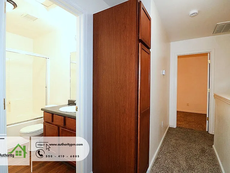 1729 Laurel Ave #B — Photo 20