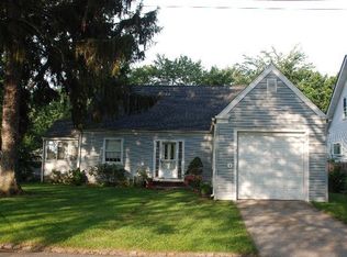 37 Anderson Ave, Warwick, RI 02888
