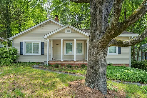 2921 Chapel Hill Rd Photo 1