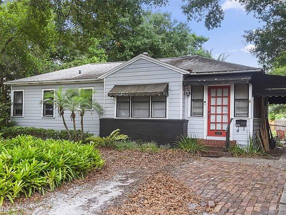 3rd image of 1121 Utah Blvd