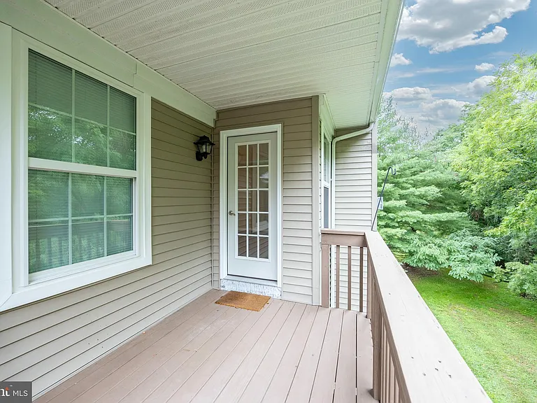 141 Stewarts Ct #307 — Photo 9