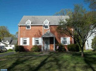 543 Manor Cir, Folsom, PA 19033