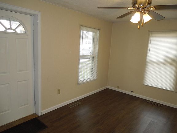 4th image of 1015 N Benedict St