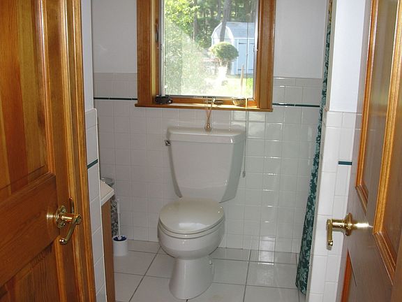 3rd image of 5 Thimbleberry Ln