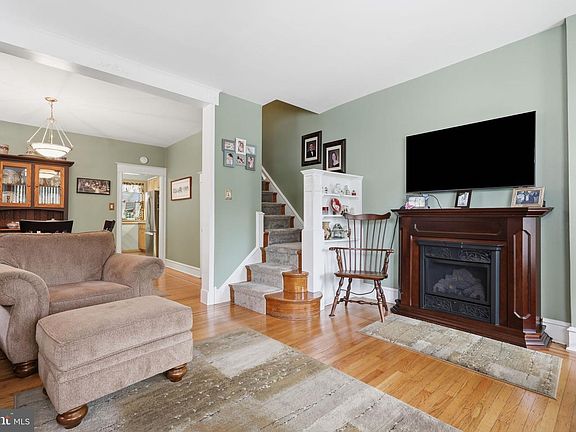 5th image of 418 Jefferson Ave