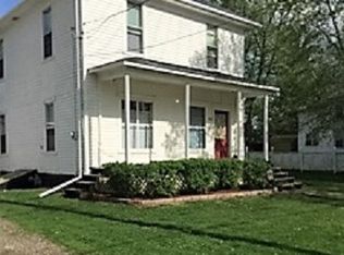 1804 13th St, Viola, IL 61486